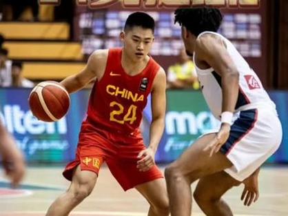 中国男篮vs加拿大的相关图片